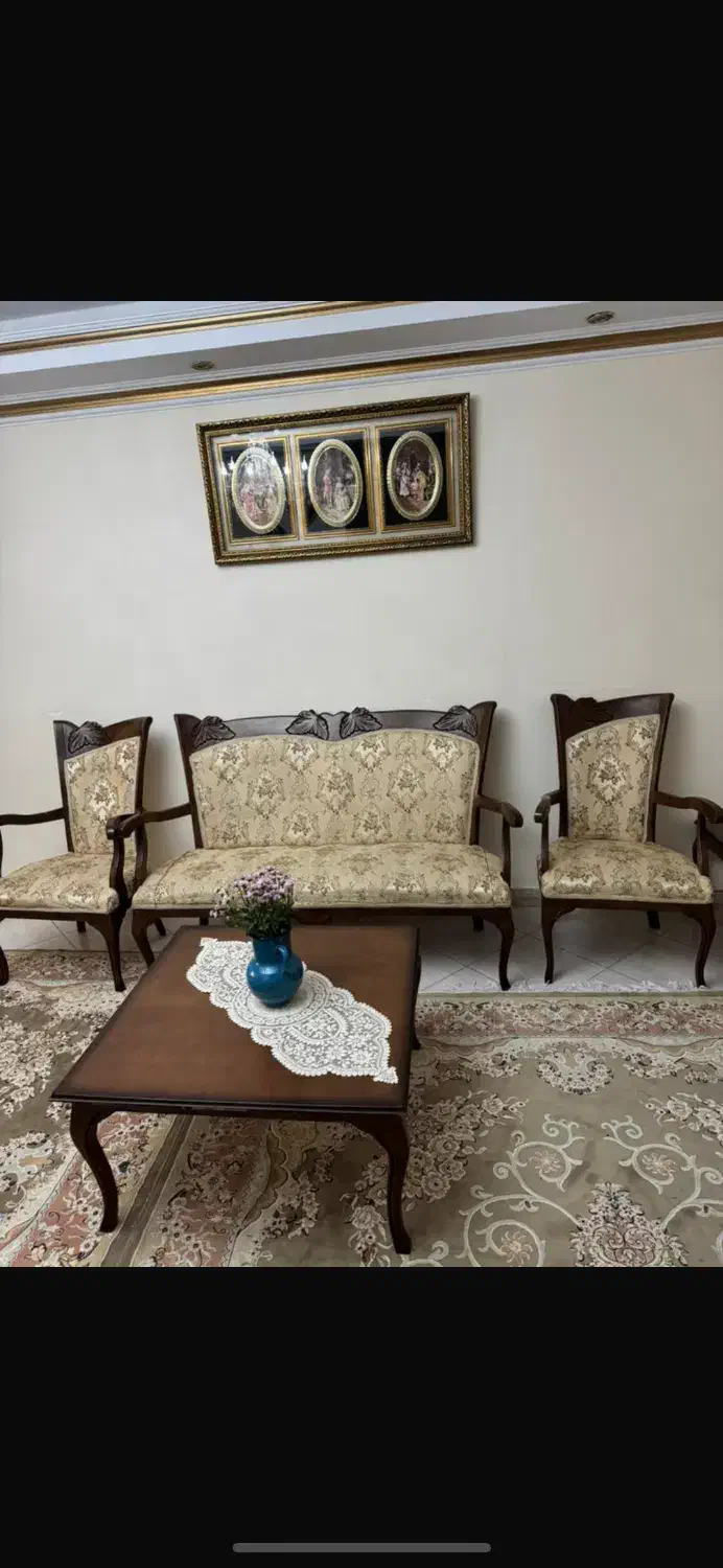 مبل سلطنتی|مبلمان خانگی و میز عسلی|تهران, نیروی هوایی (پیروزی)|دیوار