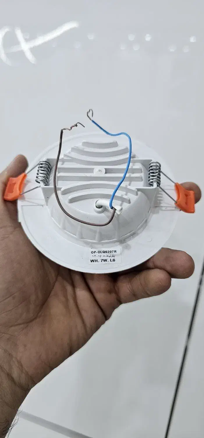 هالوژن توکار سقفی ۷ وات اپتونیکا(کارکرده)|لامپ و چراغ|شیراز, شهرک مفتح|دیوار