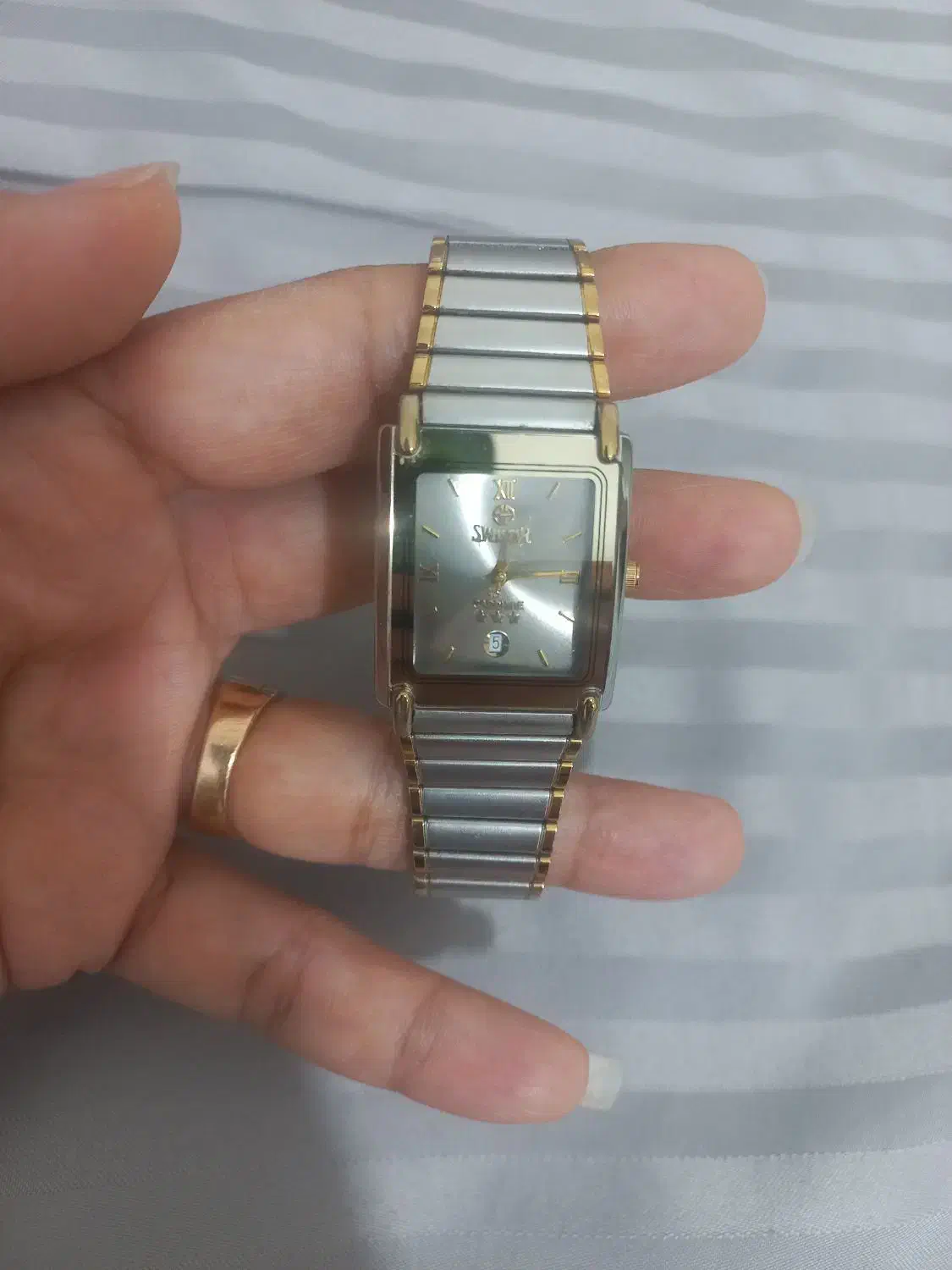 ساعت مچی مردانه|ساعت|قم, چهار امامزاده|دیوار