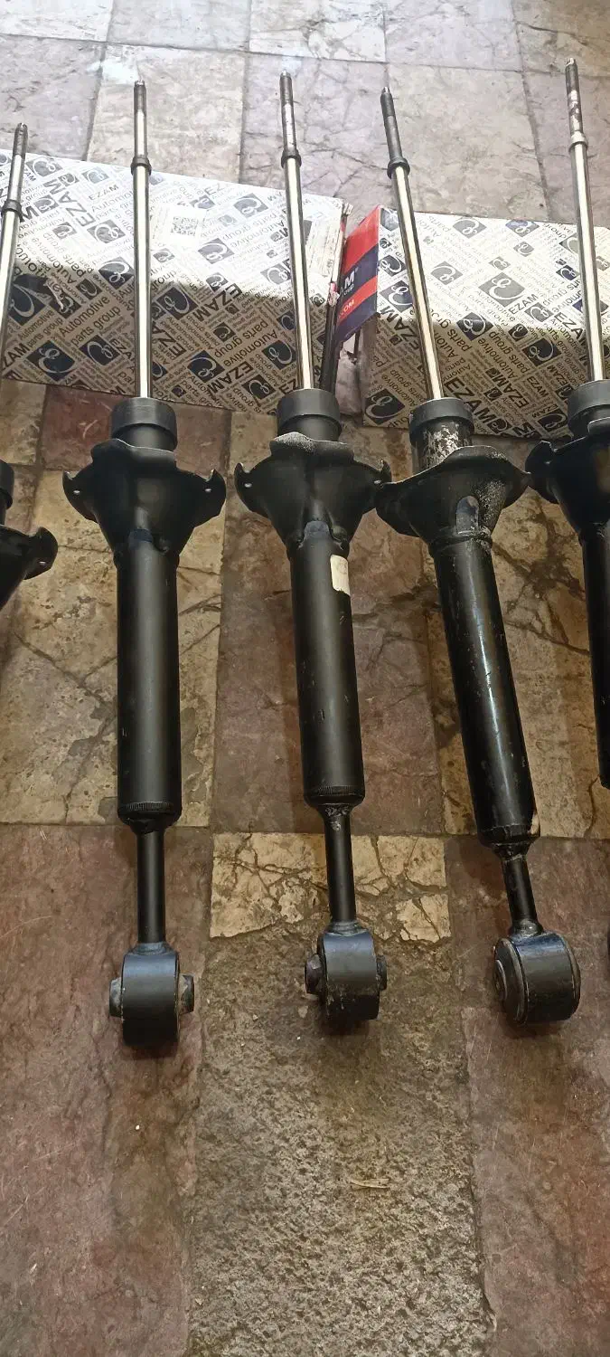 کمک استوک خاوران موجوده|قطعات یدکی و لوازم جانبی|رباط‌کریم, شترخوار|دیوار