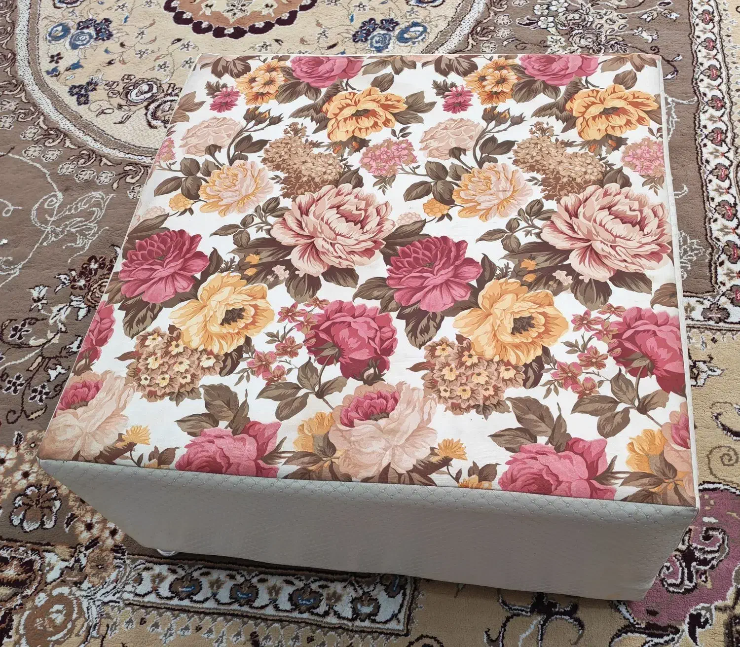 مبل ۷ نفره MDF|مبلمان خانگی و میز عسلی|بوشهر, |دیوار