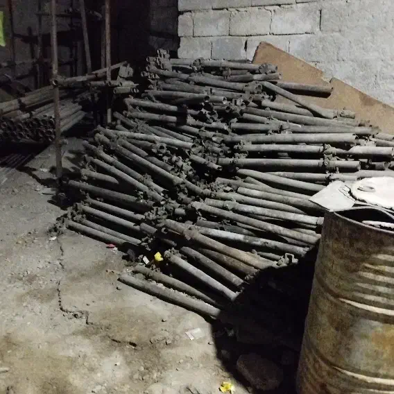 نصب داربست وپیچ ورول پلاک درسریع ترین وقت|خدمات پیشه و مهارت|بندرعباس, |دیوار