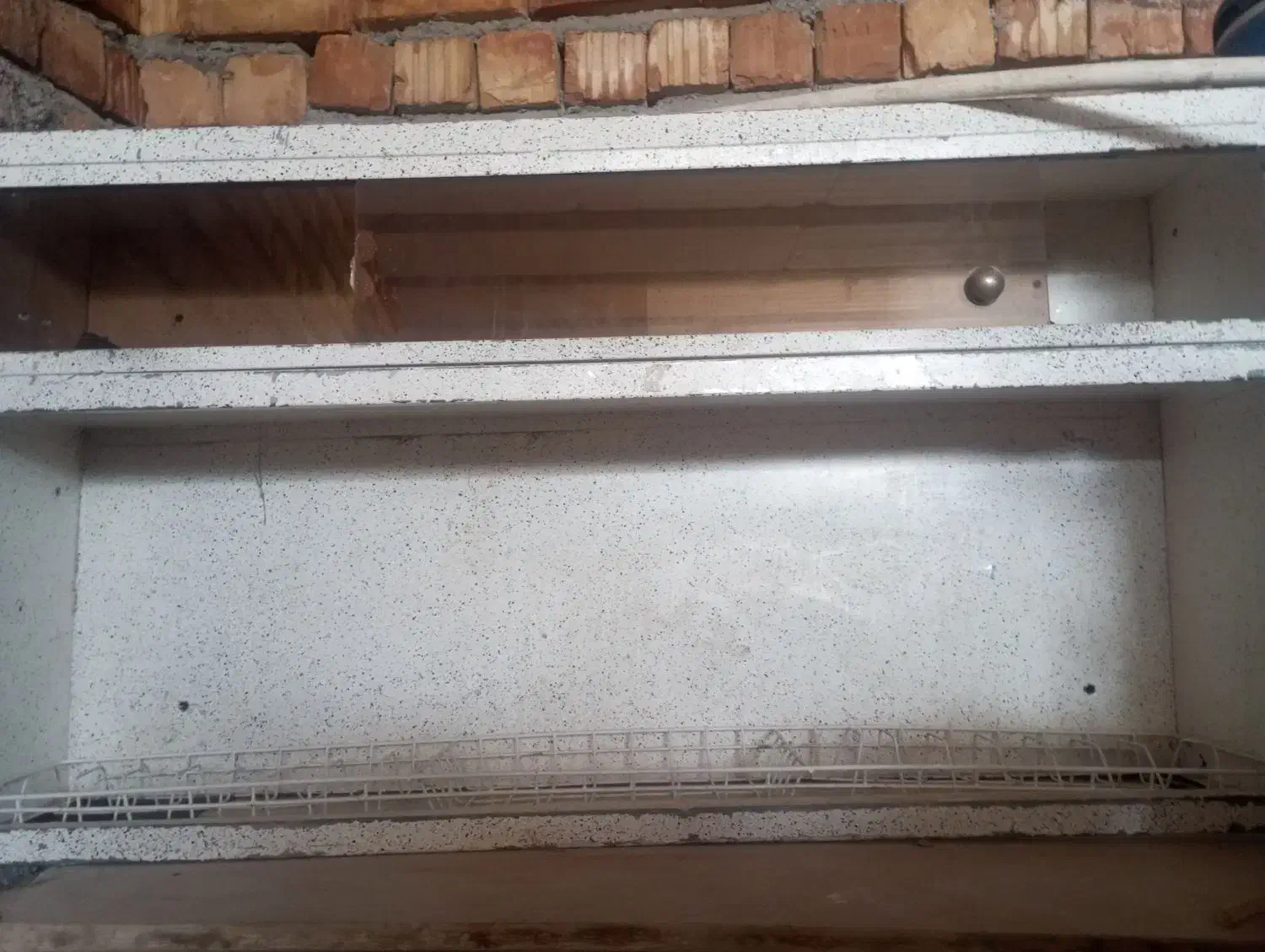 آبچکان|آبچکان و نظمدهنده ظروف|ایرانشهر, |دیوار