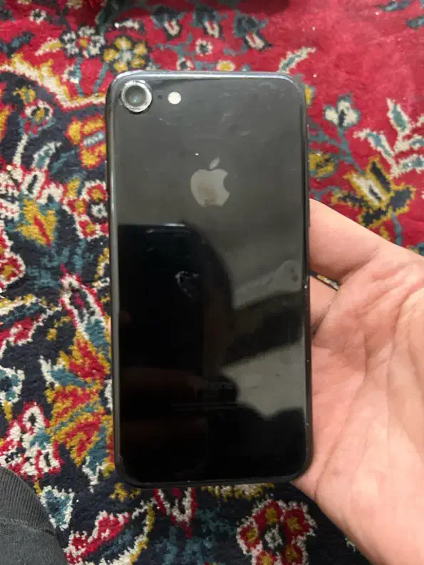 ایفون ۷ ۱۲۸ گیگ|موبایل|قم, شاه ابراهیم|دیوار