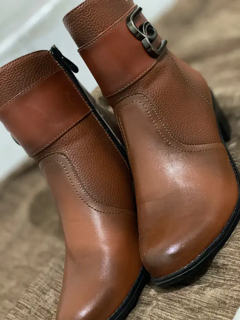 نیم بوت چرم عسلی|کیف، کفش، کمربند|فسا, |دیوار