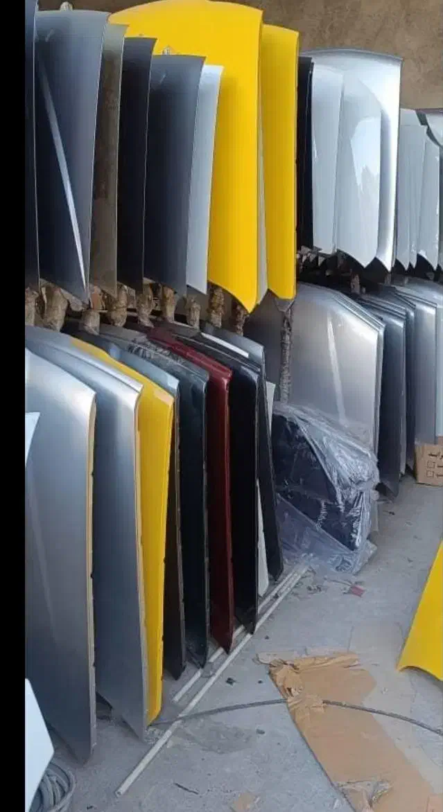 فروش انواع کاپوت رنگی خودروهای داخلی|قطعات یدکی و لوازم جانبی|اصفهان, بهارستان|دیوار