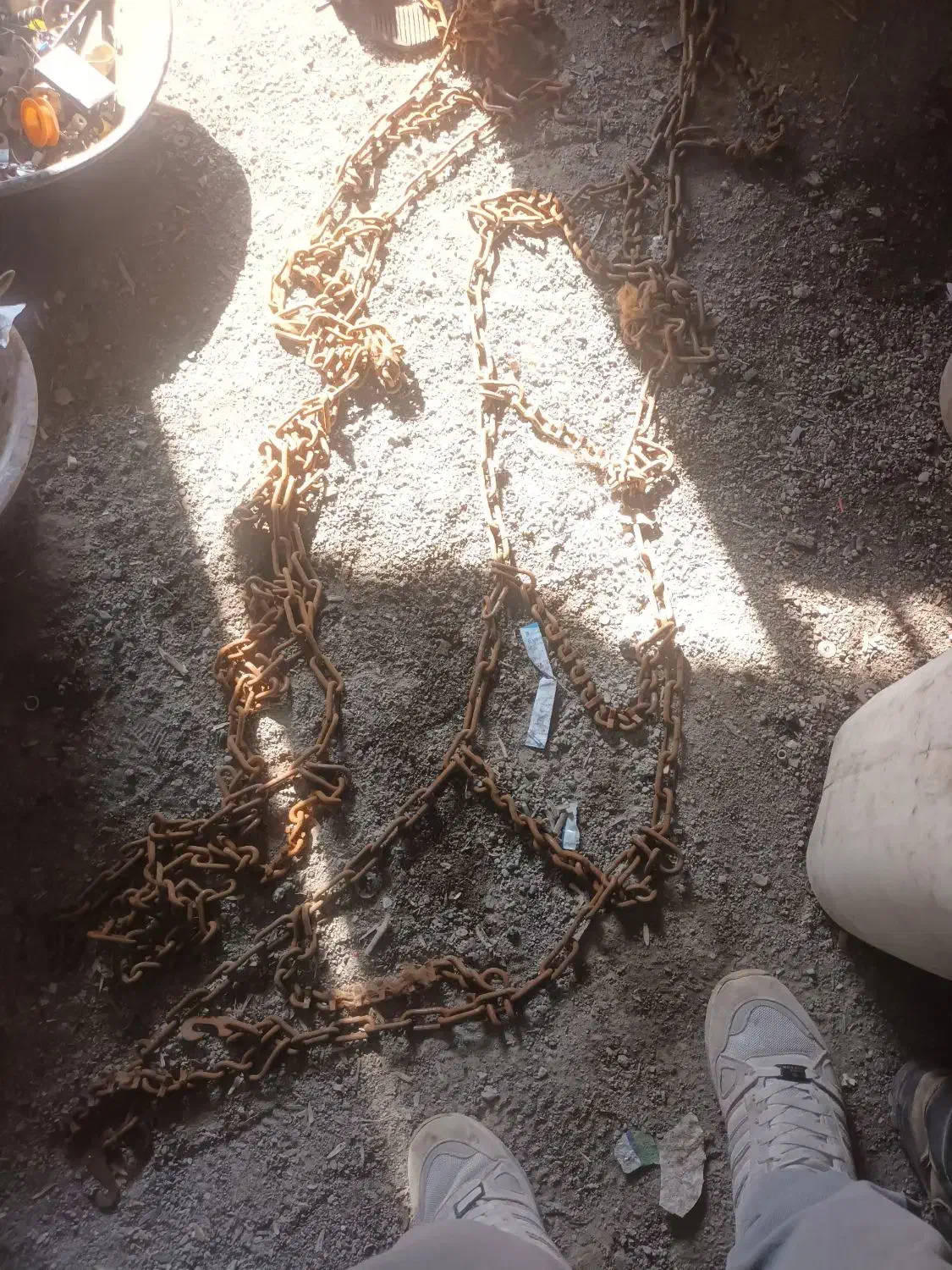 زنجیرچرخ خاور|قطعات یدکی و لوازم جانبی|مشهد, نیزه|دیوار