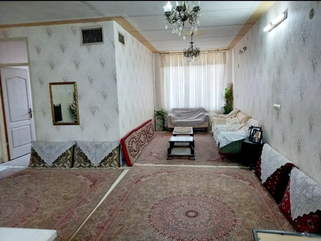 دربستی دو طبقه با زیرزمین بازسازی محدوده گلها|اجارهٔ آپارتمان|ری, دیلمان|دیوار