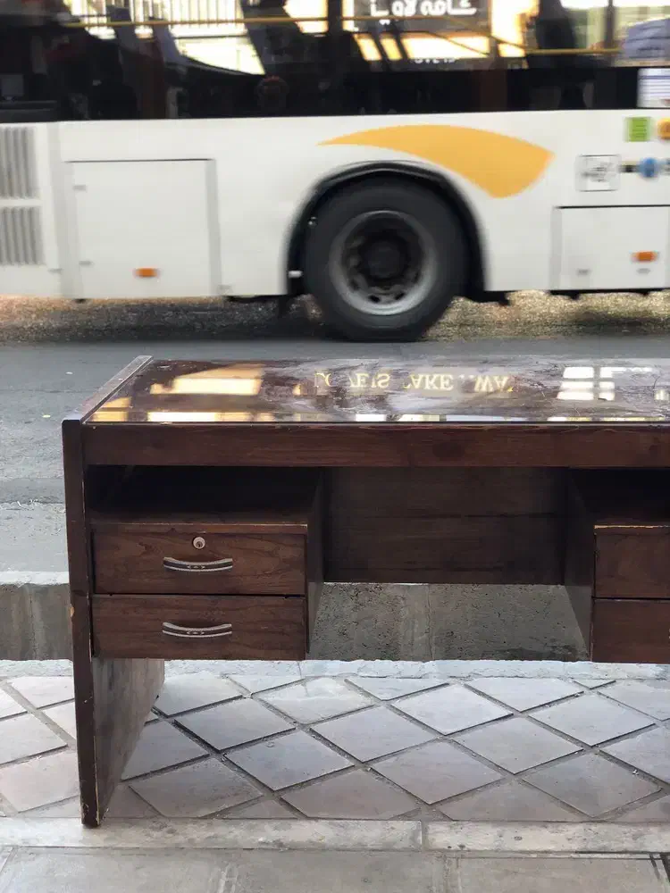 میز چوبی اداری کلاسیک|میز تحریر و کامپیوتر|بیرجند, |دیوار