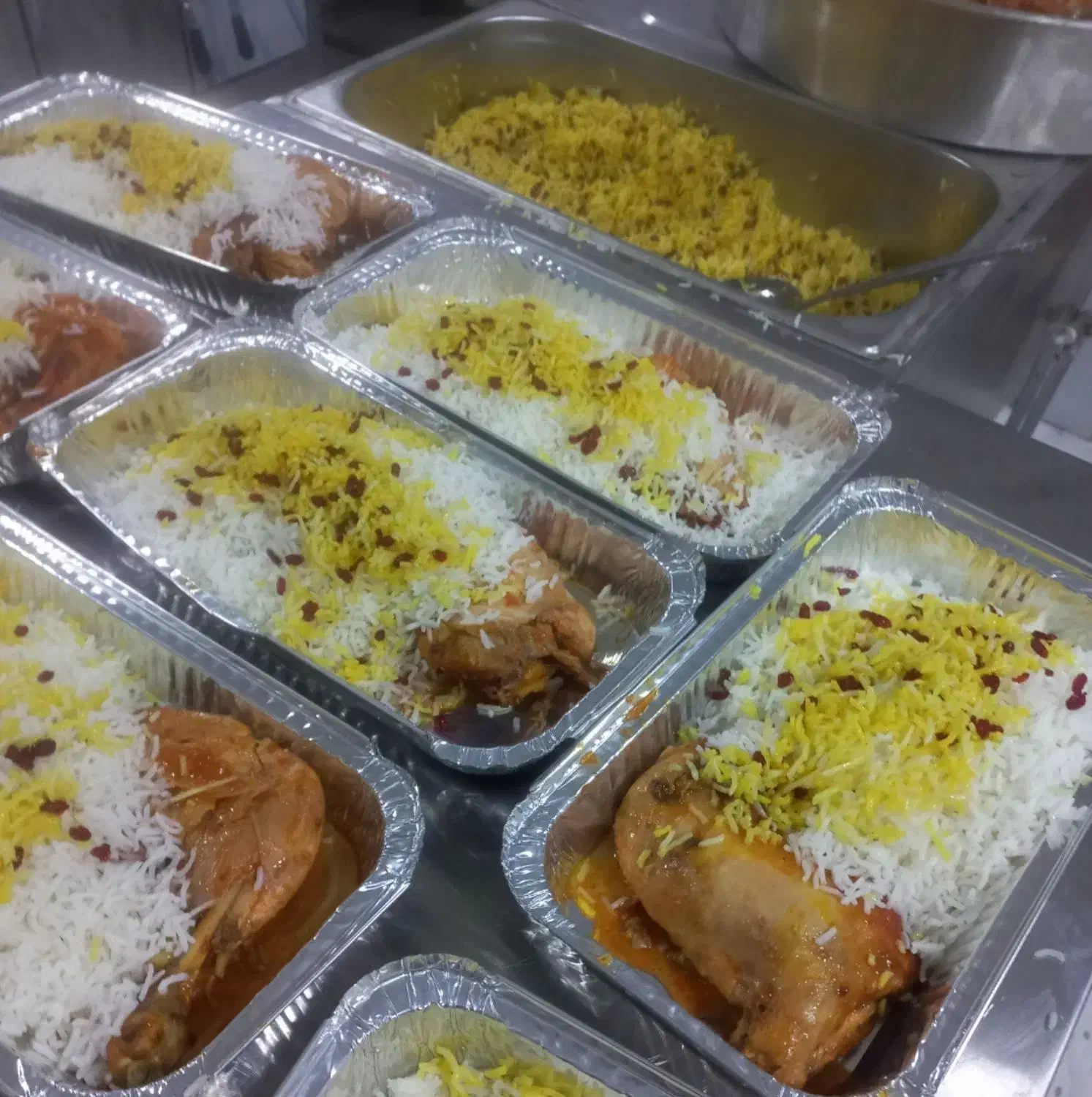 تهیه غذا کترینگ شرکتی پرسنلی مهمانیها مجالس ونذری|خدمات پذیرایی، مراسم|جاجرود, |دیوار