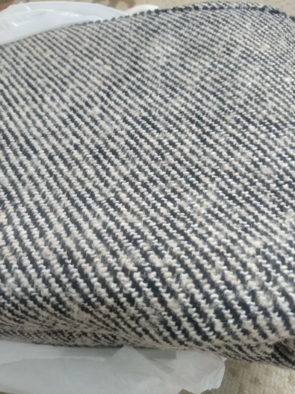 نخی|لباس|زرندیه, |دیوار