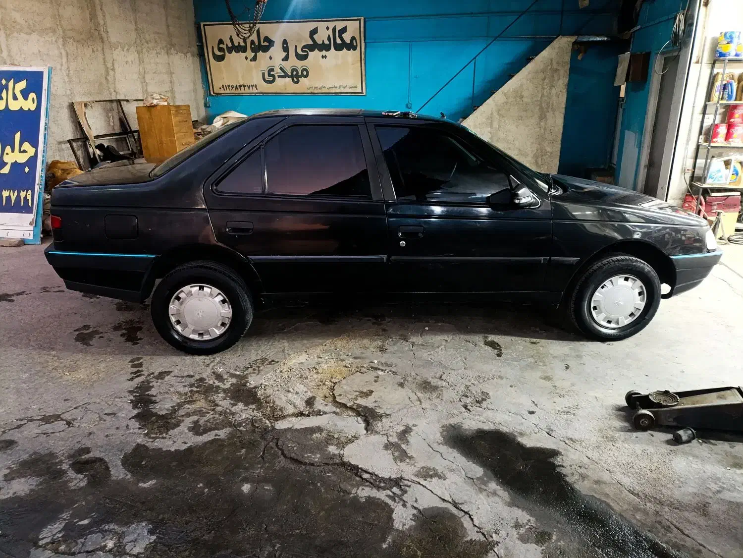پژو405مشکی مدل 83|خودرو سواری و وانت|پردیس, فاز ۲|دیوار