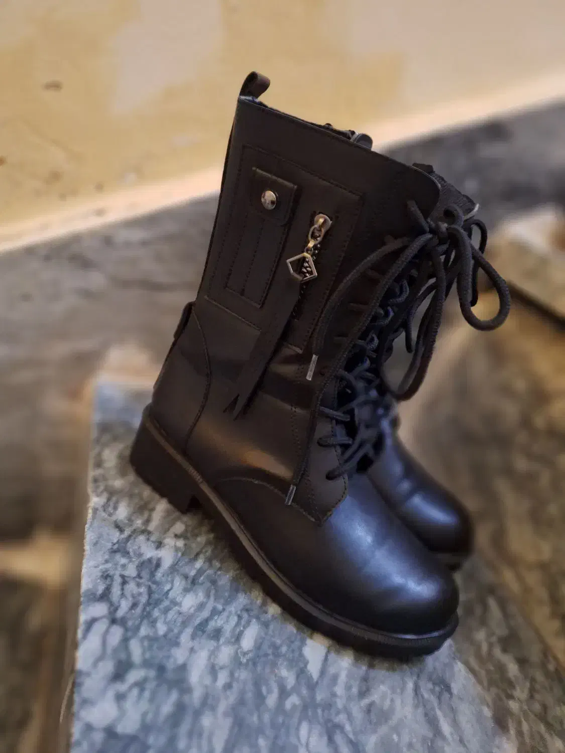 بوت مشکی|کیف، کفش، کمربند|خرم‌آباد, |دیوار