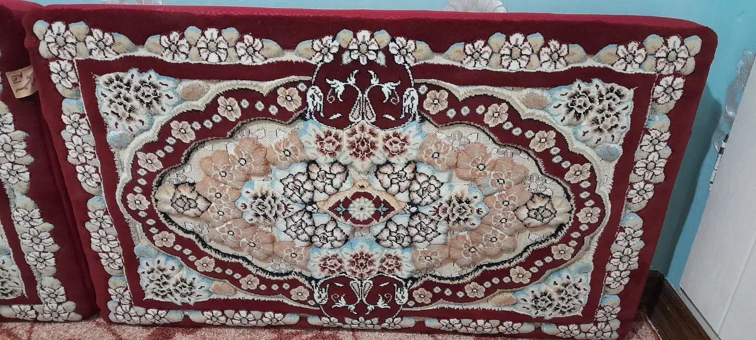 پشتی|پشتی|گلستان (تهران), |دیوار