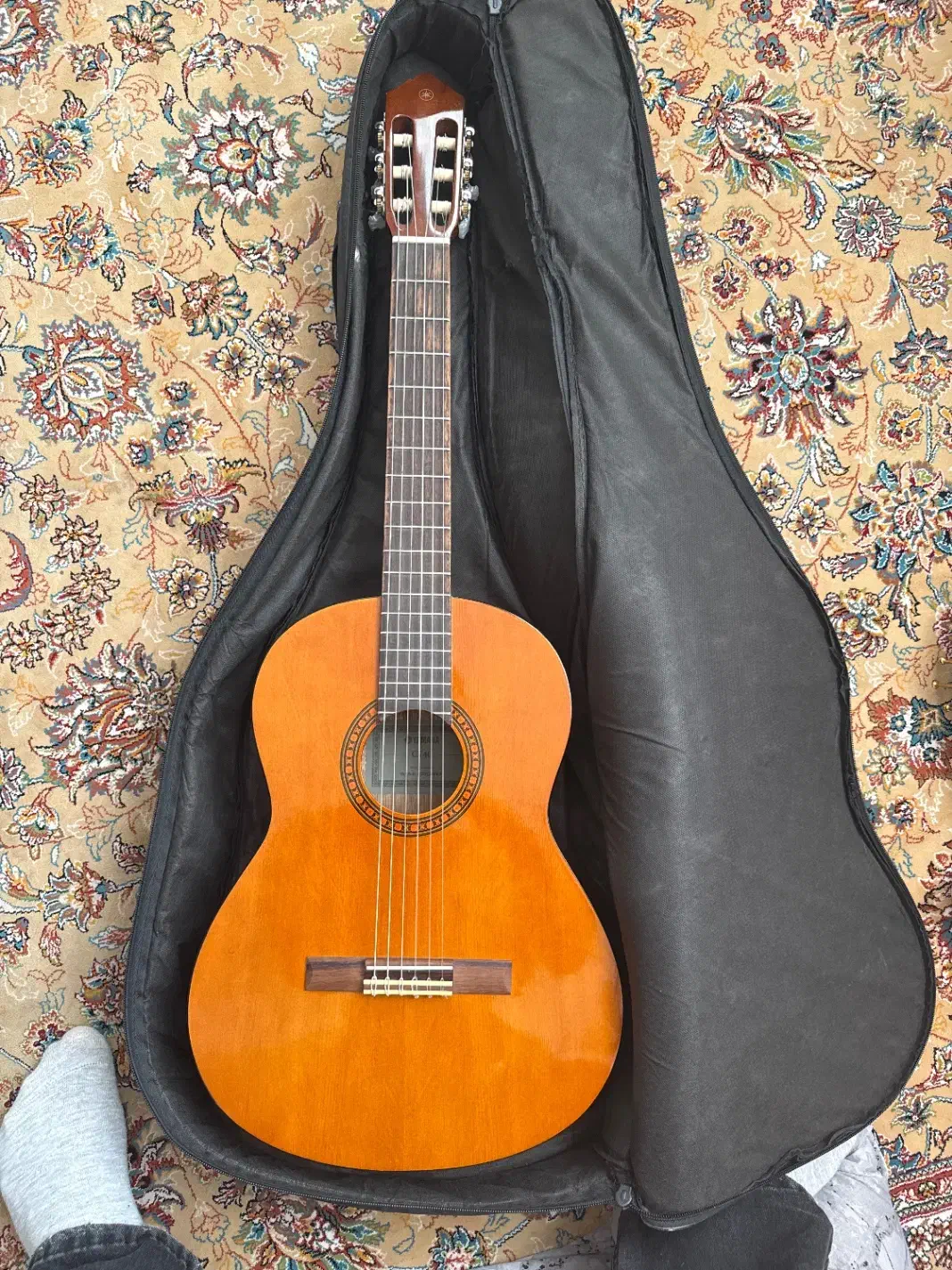 گیتار یاماها c40|گیتار، بیس، امپلیفایر|بادرود, |دیوار