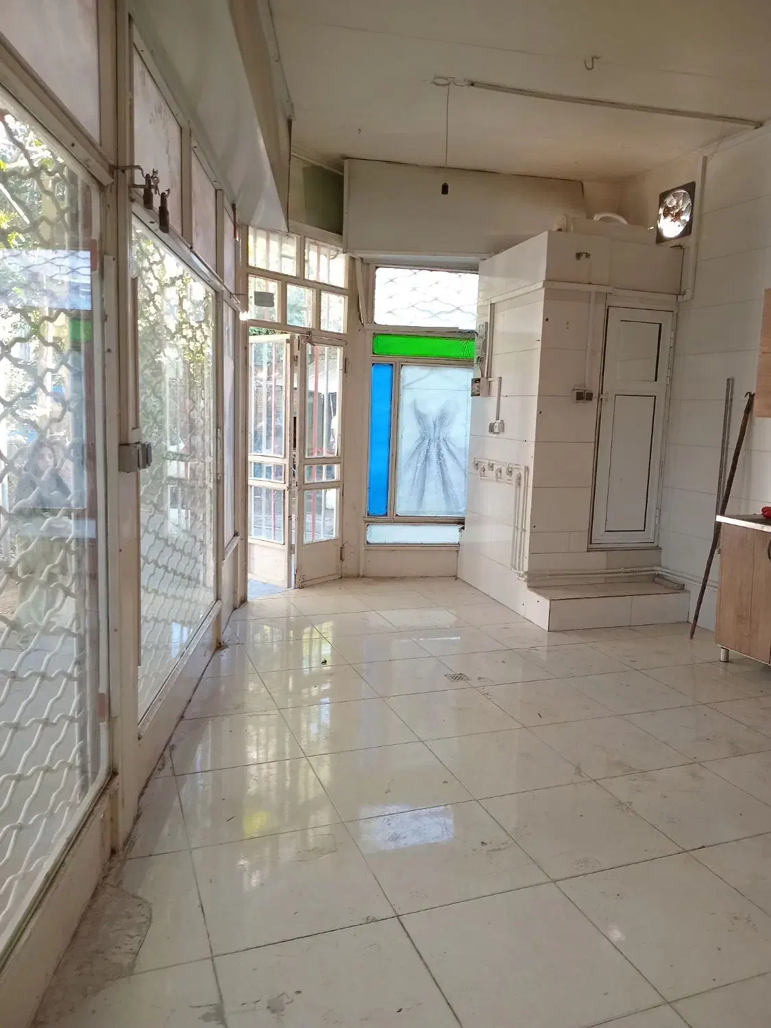 مغازه ۲۷ متری در امیر خیز|اجارهٔ مغازه و غرفه|تبریز, |دیوار