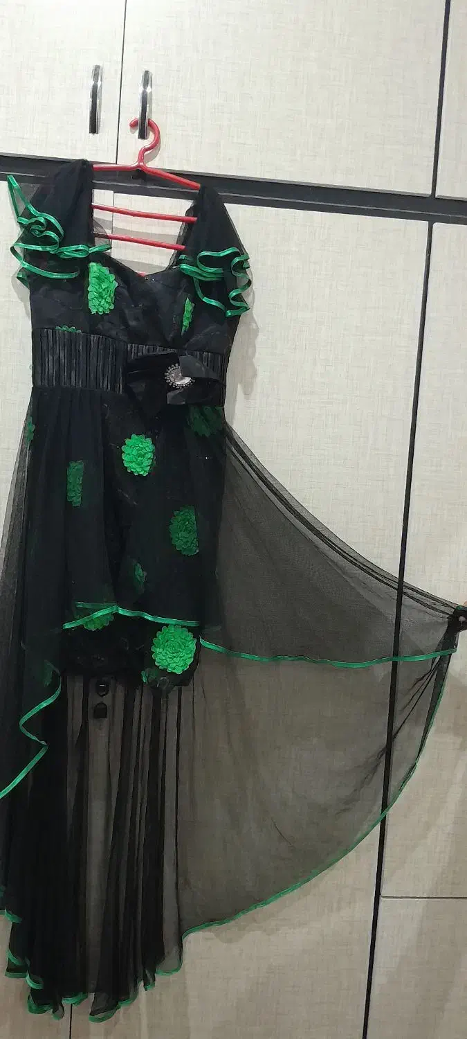 مجلسی نو|لباس|سوسنگرد, |دیوار