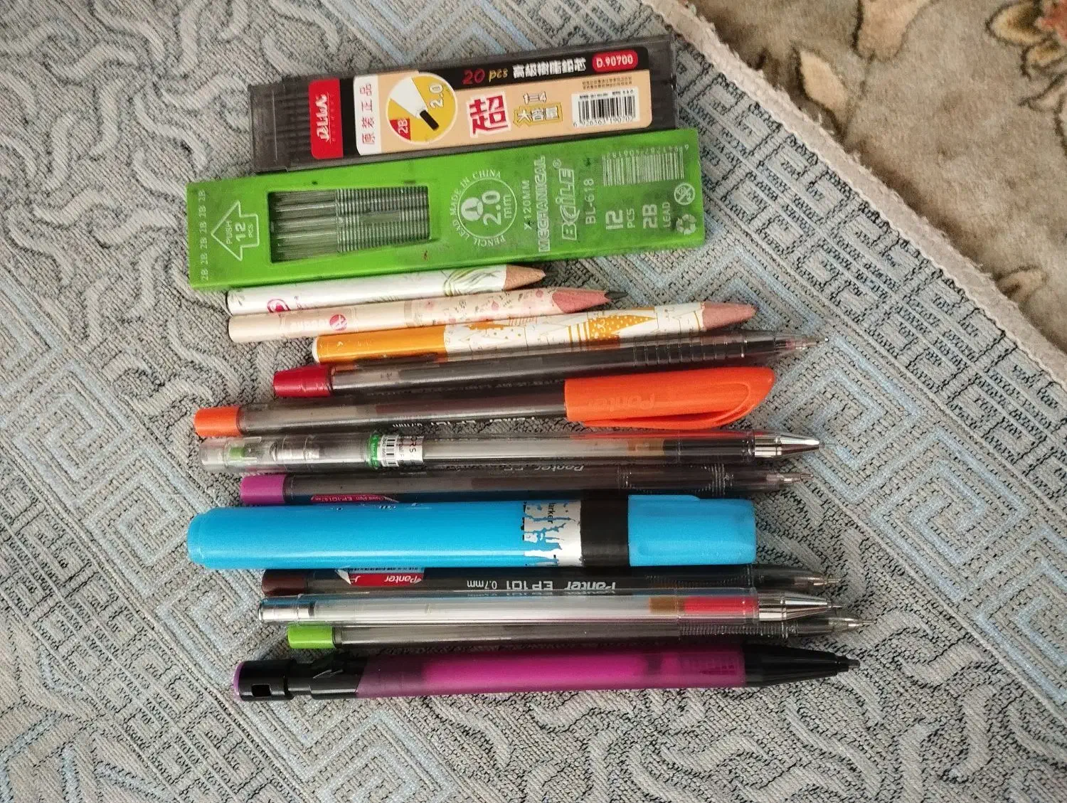 مقداری لوازم و التحریر|لوازم التحریر|سهند, |دیوار