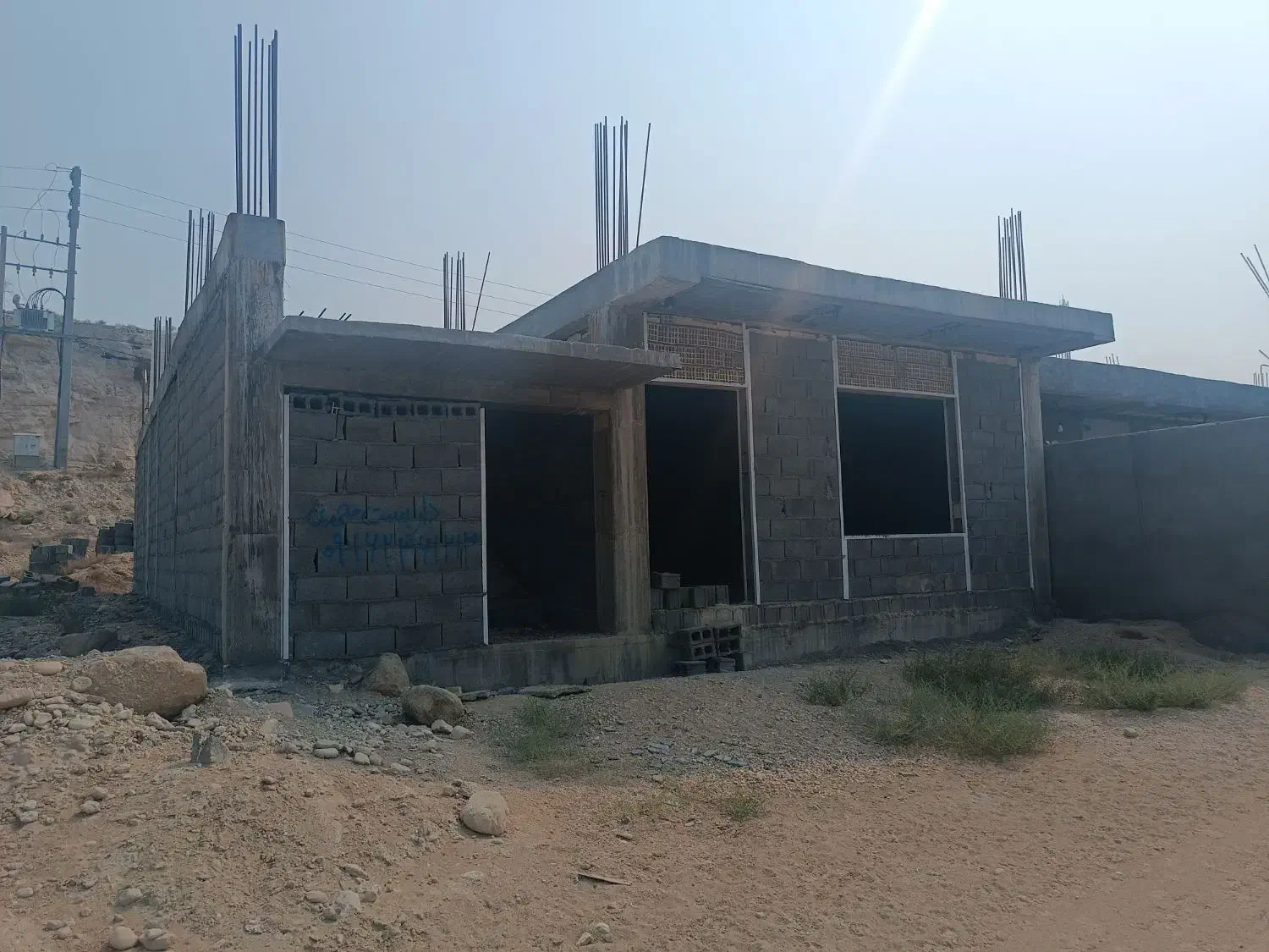 منزل مسکونی 70درصد کار در بندر سیراف|فروش خانه و ویلا|سیراف, |دیوار