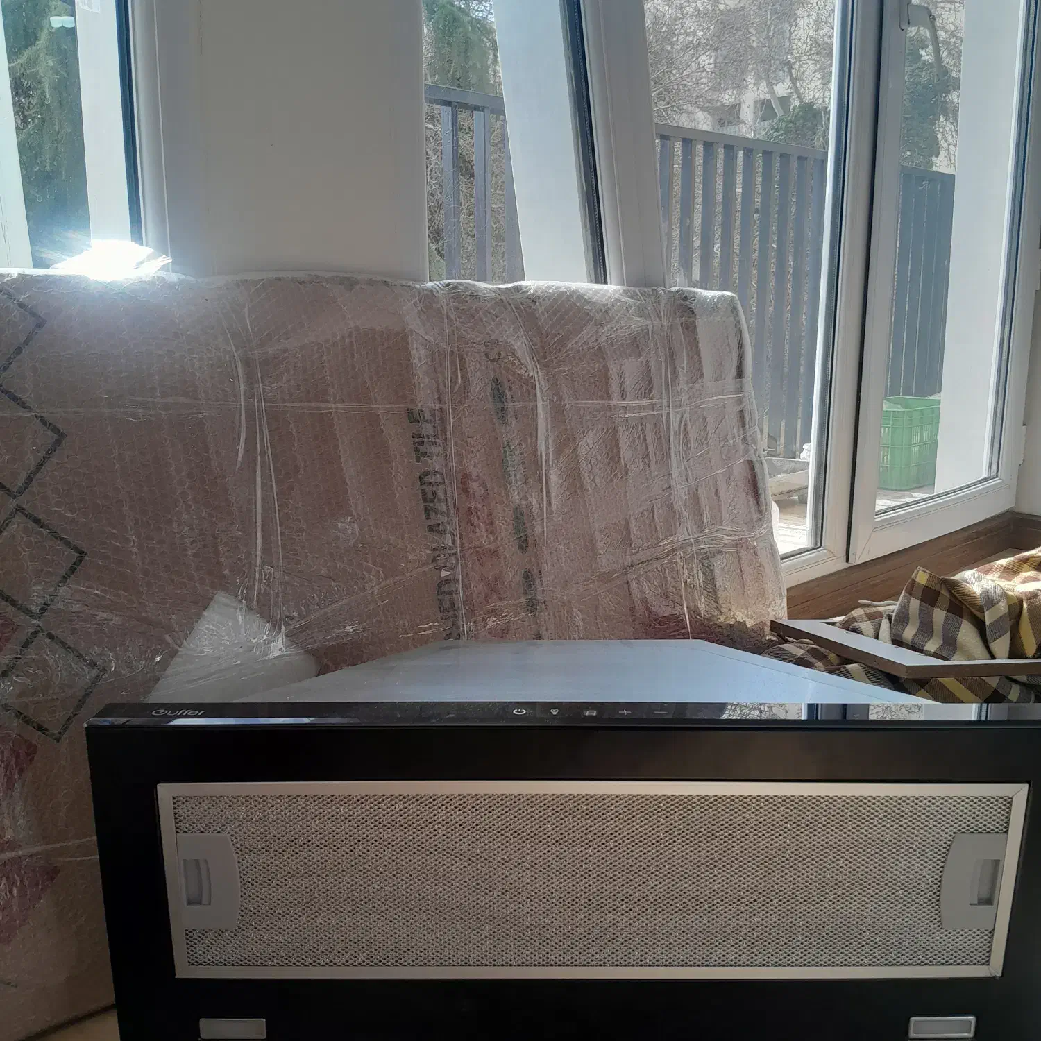 هود گوفر|هود|کرج, عظیمیه|دیوار