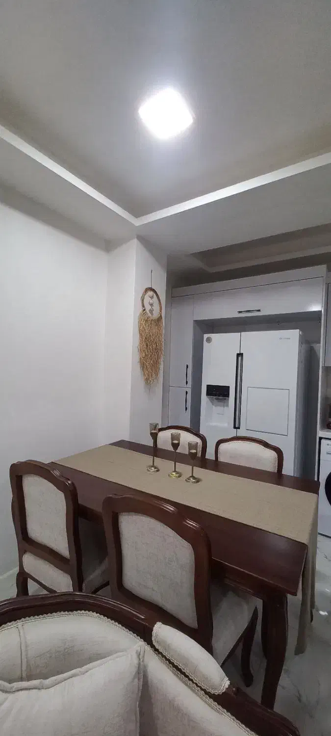 میز ناهارخوری نئوکلاسیک ۶ نفره چوب راش بسیار تمیز|میز و صندلی غذاخوری|بندر کنگان, |دیوار