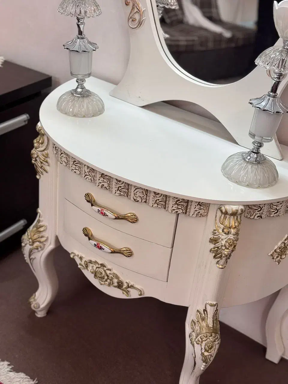 آینه کنسول شمعدان|بوفه، ویترین، کنسول|لاهیجان, شهرک جانبازان|دیوار