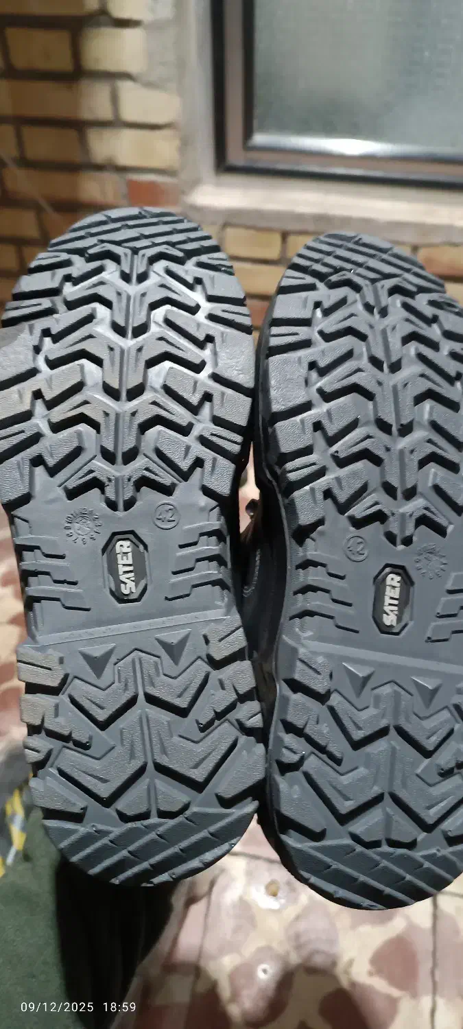 فروش کفش ایمنی|کیف، کفش، کمربند|سلماس, |دیوار