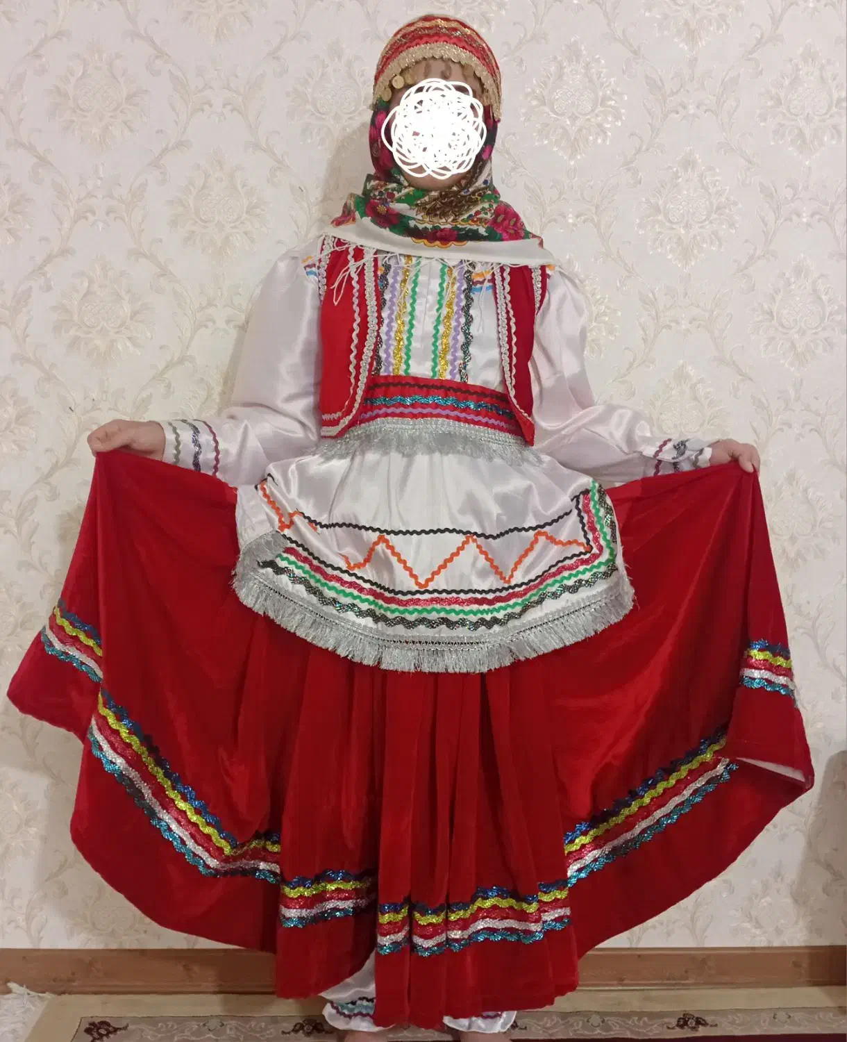 لباس محلی|لباس|مشهد, الهیه|دیوار