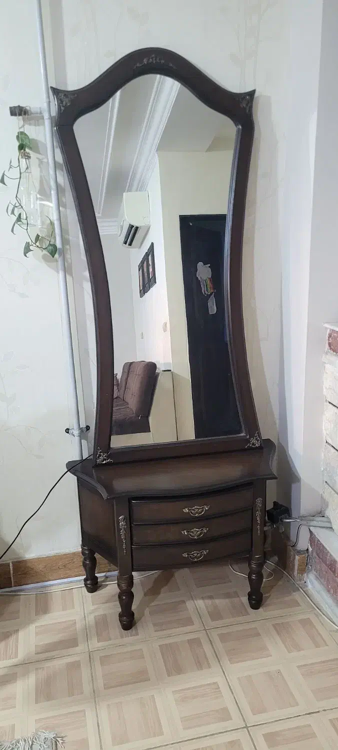 آیینه کنسول ۳ کشو کاملا سالم|بوفه، ویترین، کنسول|گنبد کاووس, |دیوار