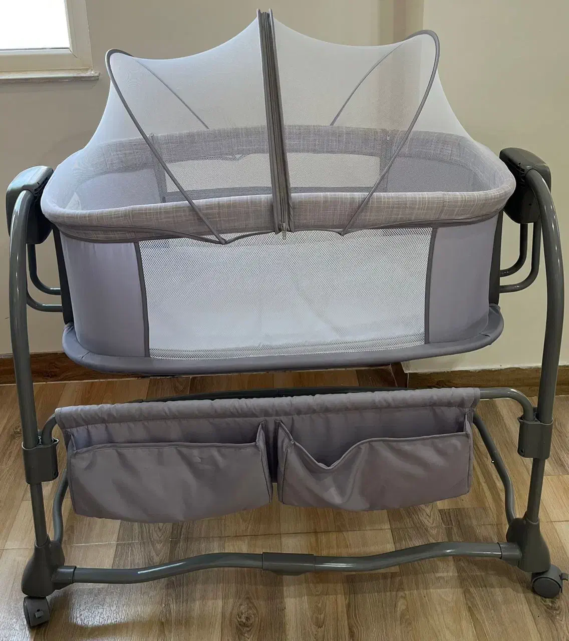 گهواره و تخت کنار مادر برقی ماستلا|تخت و صندلی بچه|لاهیجان, کوی خزر|دیوار