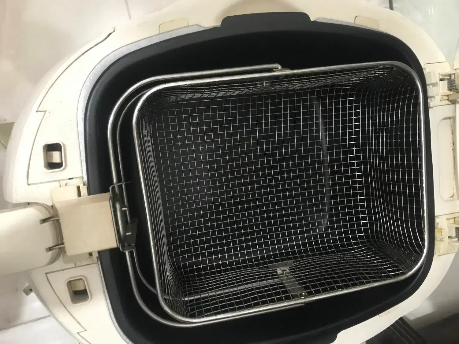 سرخ کن بلک اند دکر Black&Decker مدل EF 40|اجاق گاز و لوازم برقی پخت‌وپز|محمدشهر, شهرک پیام (مهرالبرز)|دیوار