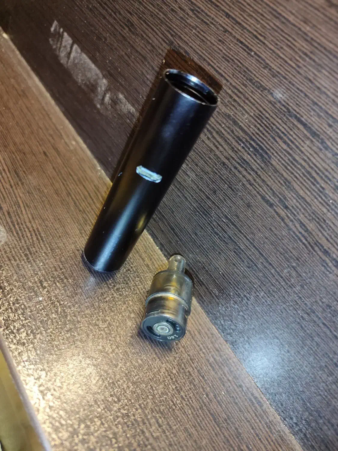 پاد دوریک|زیورآلات و اکسسوری|شیراز, میرزاکوچک خان|دیوار