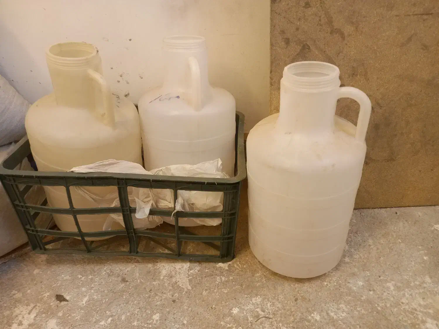 دبه خیارشور|ظروف نگهدارنده، پلاستیکی، یکبارمصرف|سهند, |دیوار