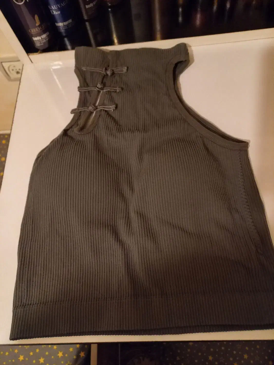 کراپ|لباس|کرمانشاه, |دیوار