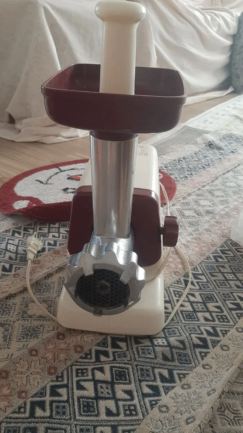 چرخ گوشت|خردکن، آسیاب، غذاساز|اصفهان, خانه اصفهان|دیوار