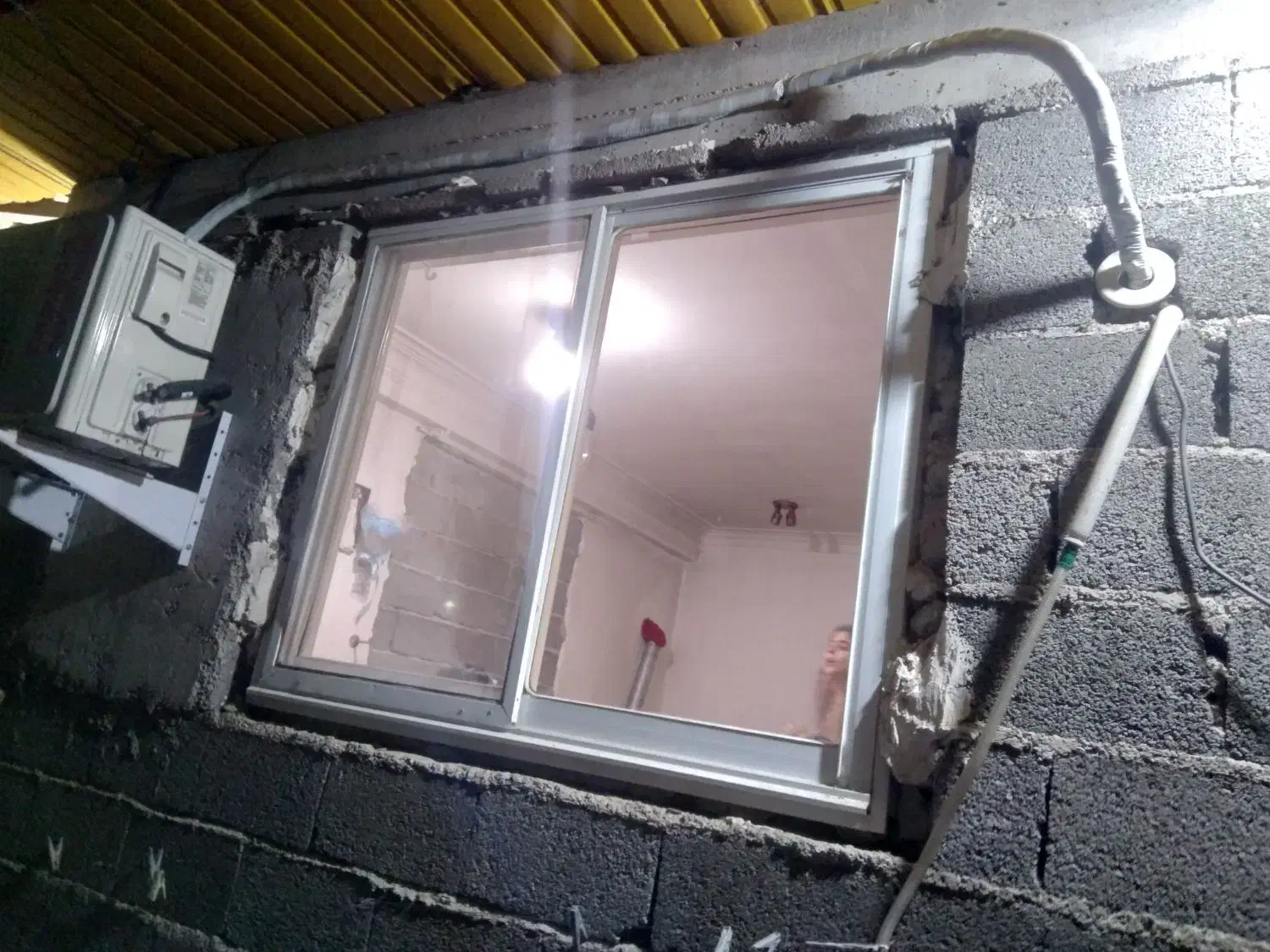 پنجره صنایع سنگین|مصالح و تجهیزات ساختمان|سنگر, |دیوار