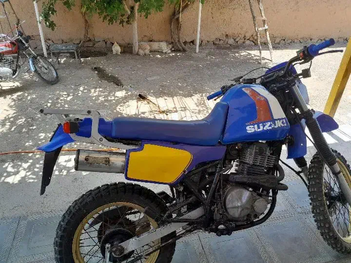 سوزوکی dr600cc|موتورسیکلت|سبزوار, ابارش|دیوار