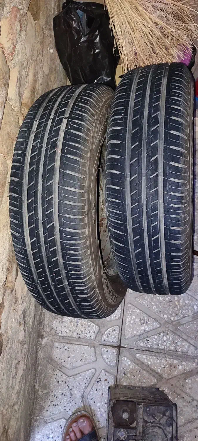 لاستیک ولوازم پیکان|قطعات یدکی و لوازم جانبی|بروجرد, |دیوار