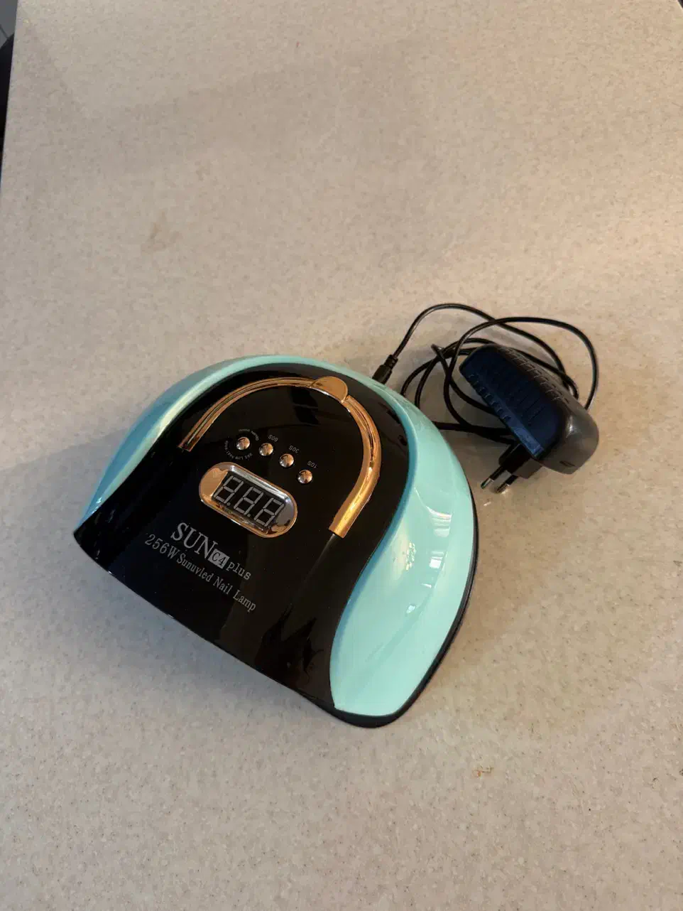 یووی کاملا نو|آرایشی، بهداشتی، درمانی|تبریز, |دیوار