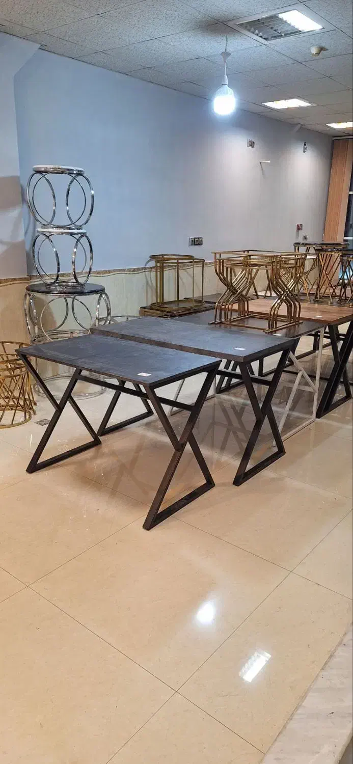 میز تحریر میز ناخن (پایه مثلثی)|میز تحریر و کامپیوتر|مشهد, سید رضی|دیوار