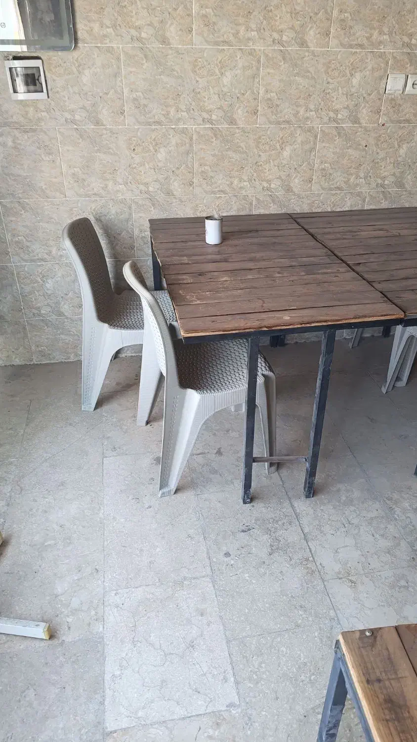 میزچوبی،صندلی پلاستیکی،پاچال،صندلی اپنی|کافی‌شاپ و رستوران|مشهد, کاظم آباد|دیوار