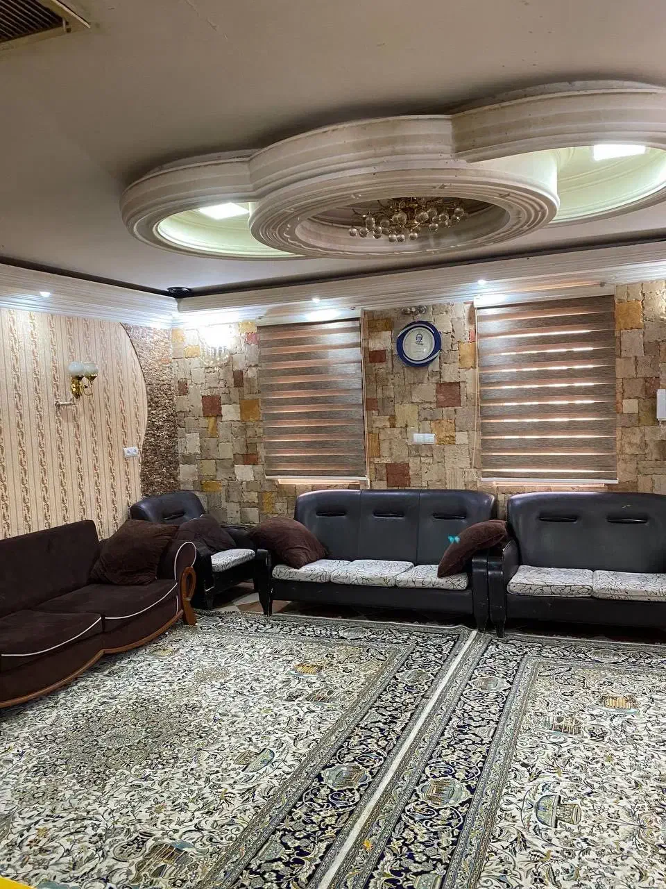 ویلا گلدشت استخردار مجرد خانواده (ساعتی/روزانه)|اجارهٔ کوتاهمدت ویلا و باغ|بروجرد, |دیوار