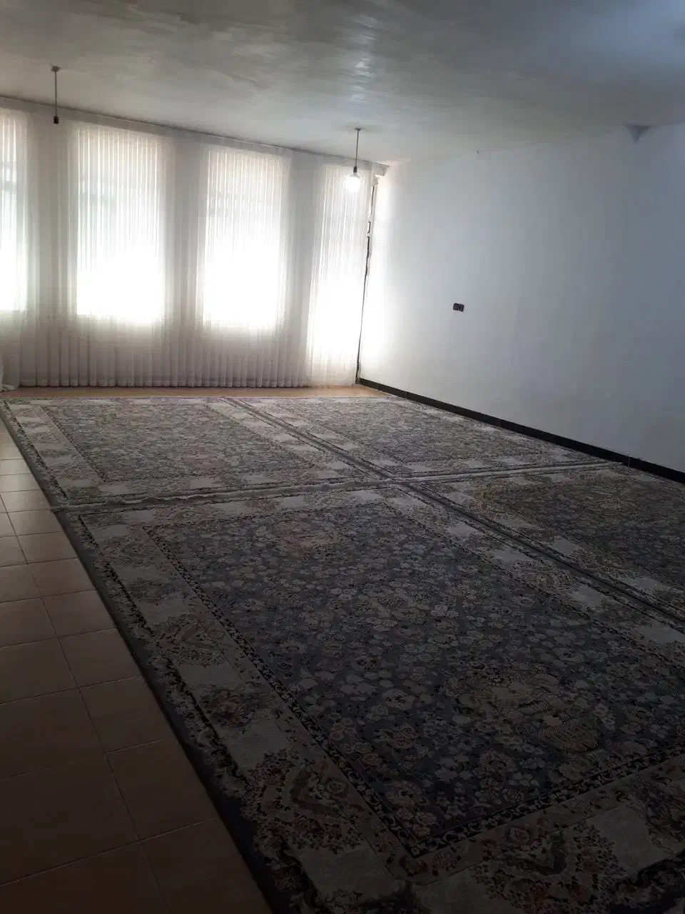 آپارتمان ۱۳۰ متری واقع در شهرستانی اسلام ابادغرب|فروش آپارتمان|اسلامآباد غرب, |دیوار