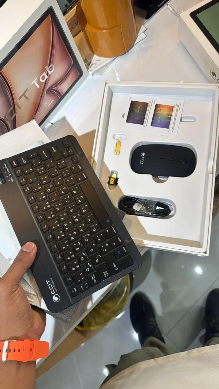 تبلت CCIT 17pro max آکبند کیبورد حافظه 1 ترابایت|تبلت|تهران, فدک|دیوار