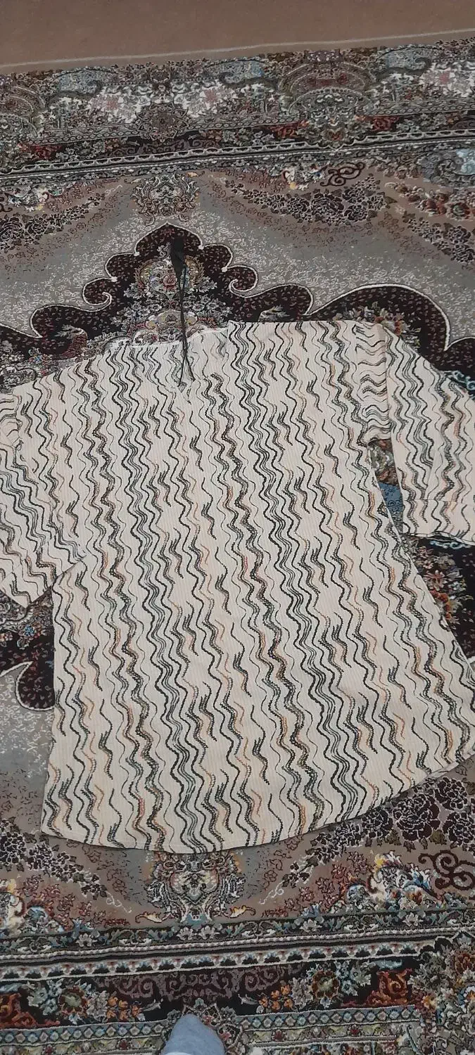 لباس|لباس|سلماس, |دیوار