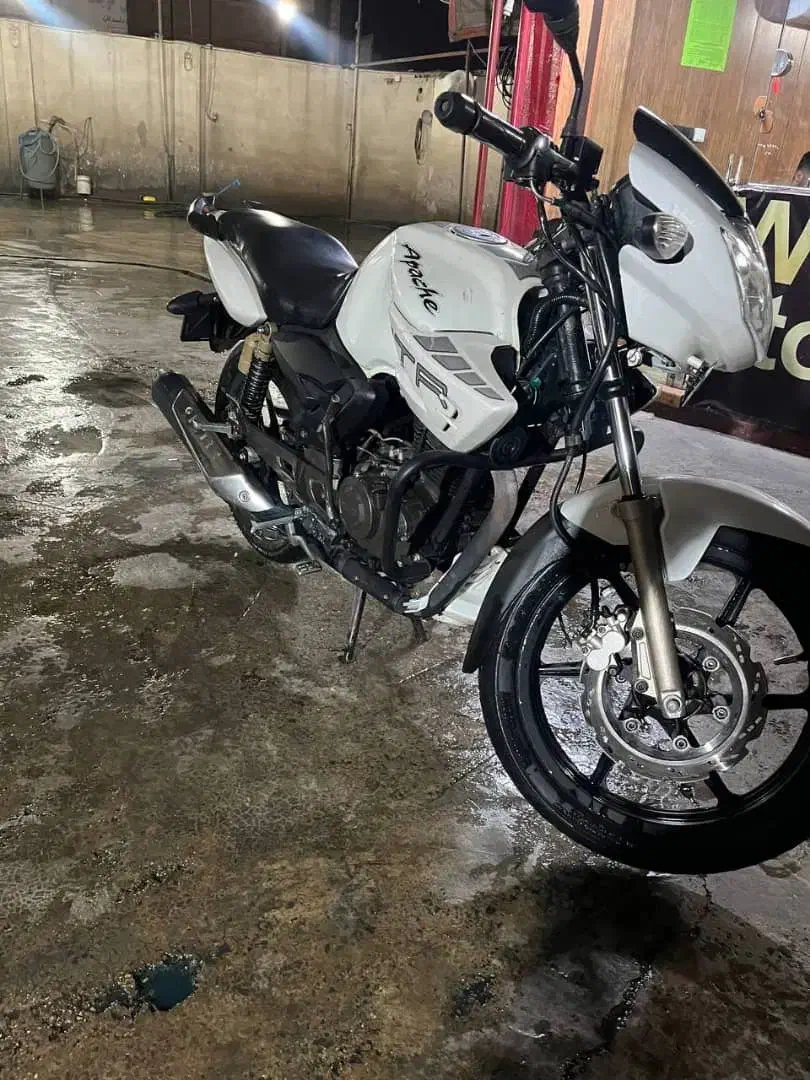 آپاچی ۱۸۰ فیس قدیم|موتورسیکلت|ساری, |دیوار