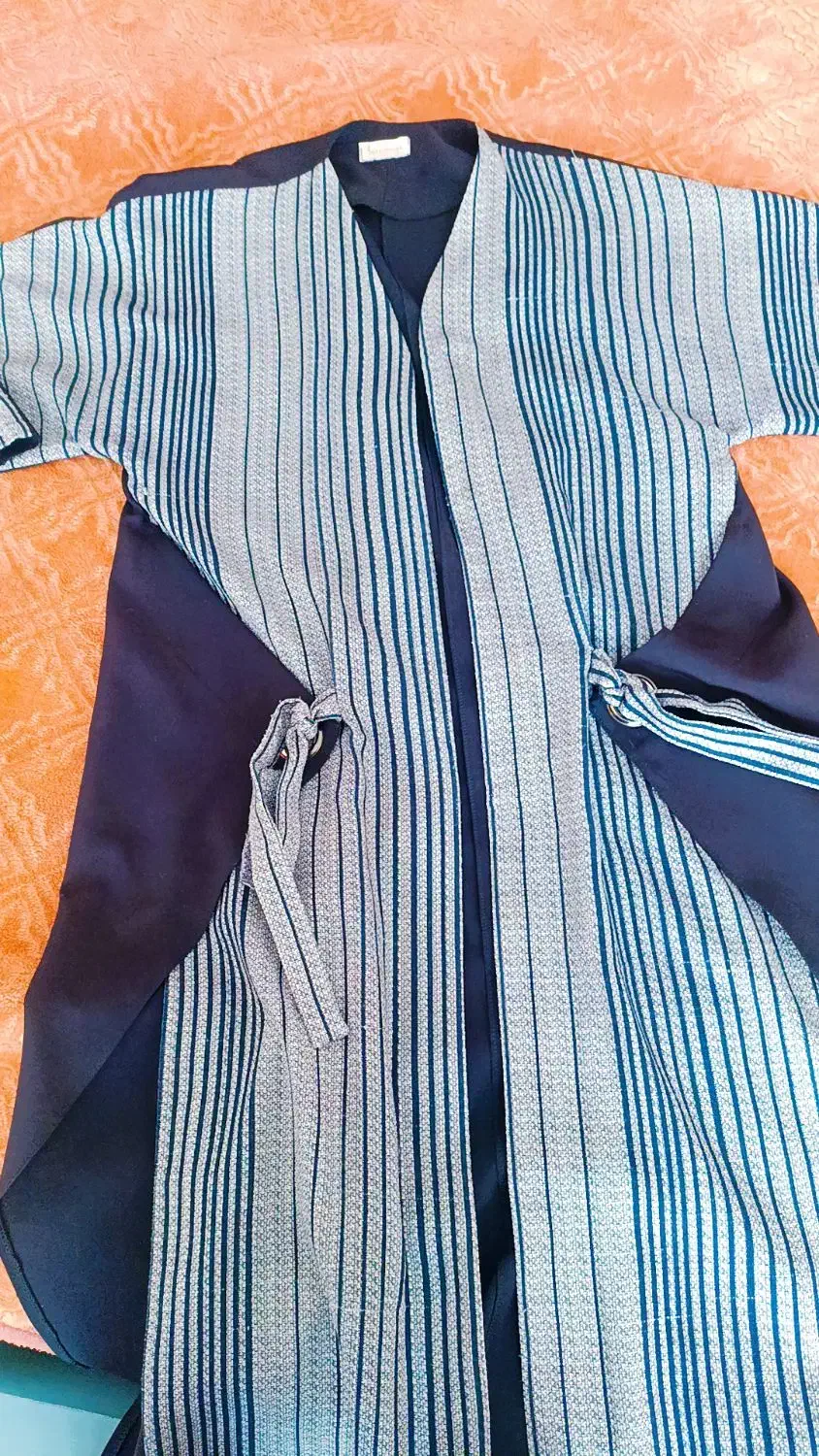 مانتوجلوباز|لباس|تربت‌حیدریه, طالقانی|دیوار