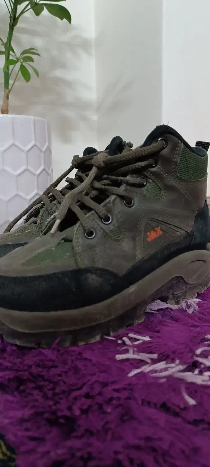 بوت کوهنوردی سایز 35|کیف، کفش، کمربند|زنجان, |دیوار