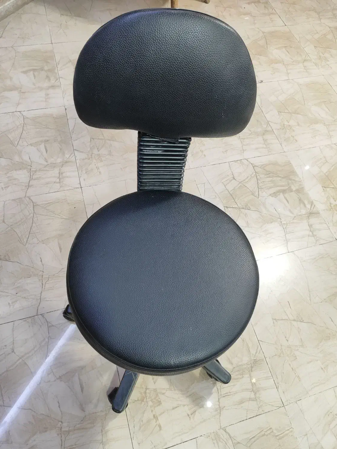 صندلی تابوره|صندلی و نیمکت|شاهین‌شهر, خبرنگار|دیوار