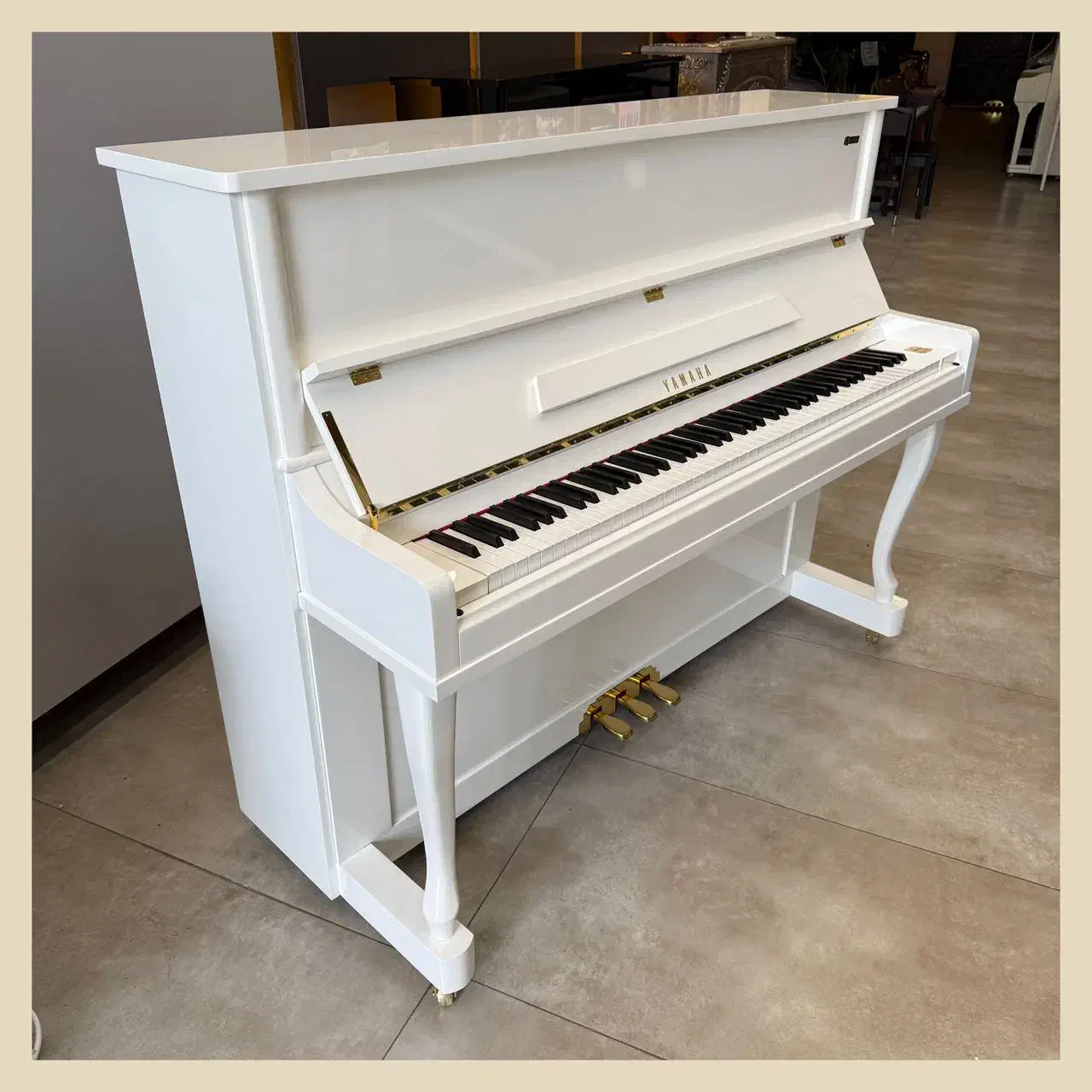 پیانو کلاسیک یا ما ها همراه متریال اورجینال|پیانو، کیبورد، آکاردئون|اهواز, کیانپارس |دیوار